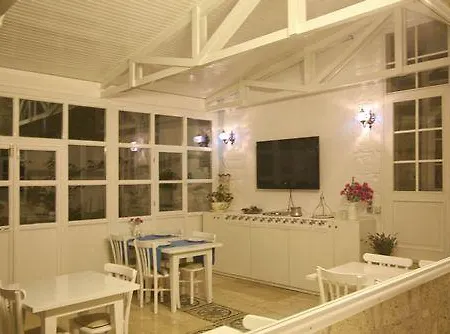 Beyazhan Hotel Alaçatı